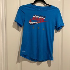 Woman Nike t shirt